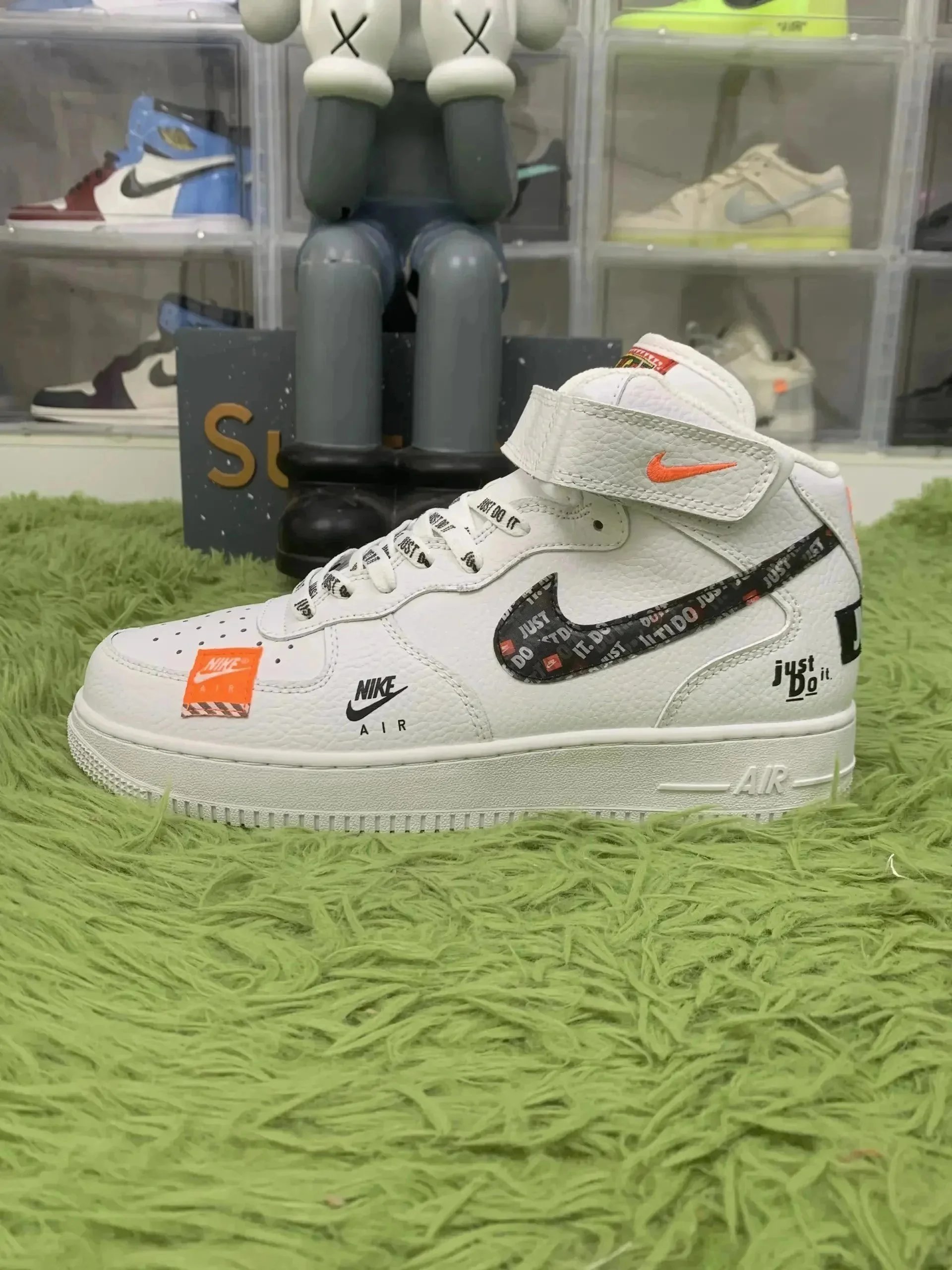 1 Mid “Just Do It” White Black Orange