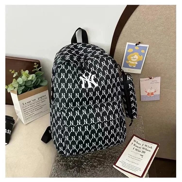 Unisex backpack with good materials and compartments perfect for school