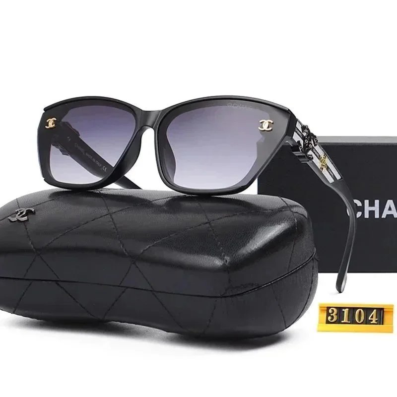Sunglasses Chanel Black in Plastic