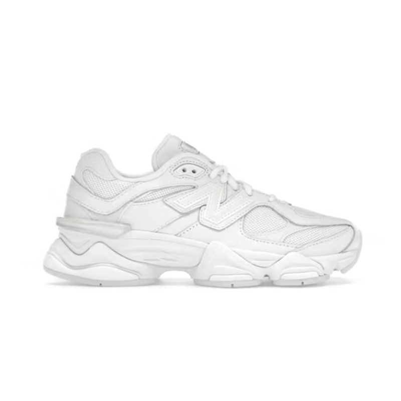 M   9060 Triple White