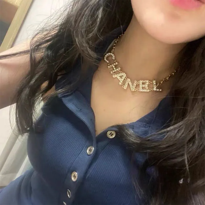 新款小香风项链经典百搭重工款气质满钻字母网红颈链锁骨链潮